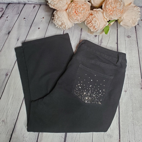Quacker Factory Pants - Dream Jeannes by Quacker Factory Black Capris 10s